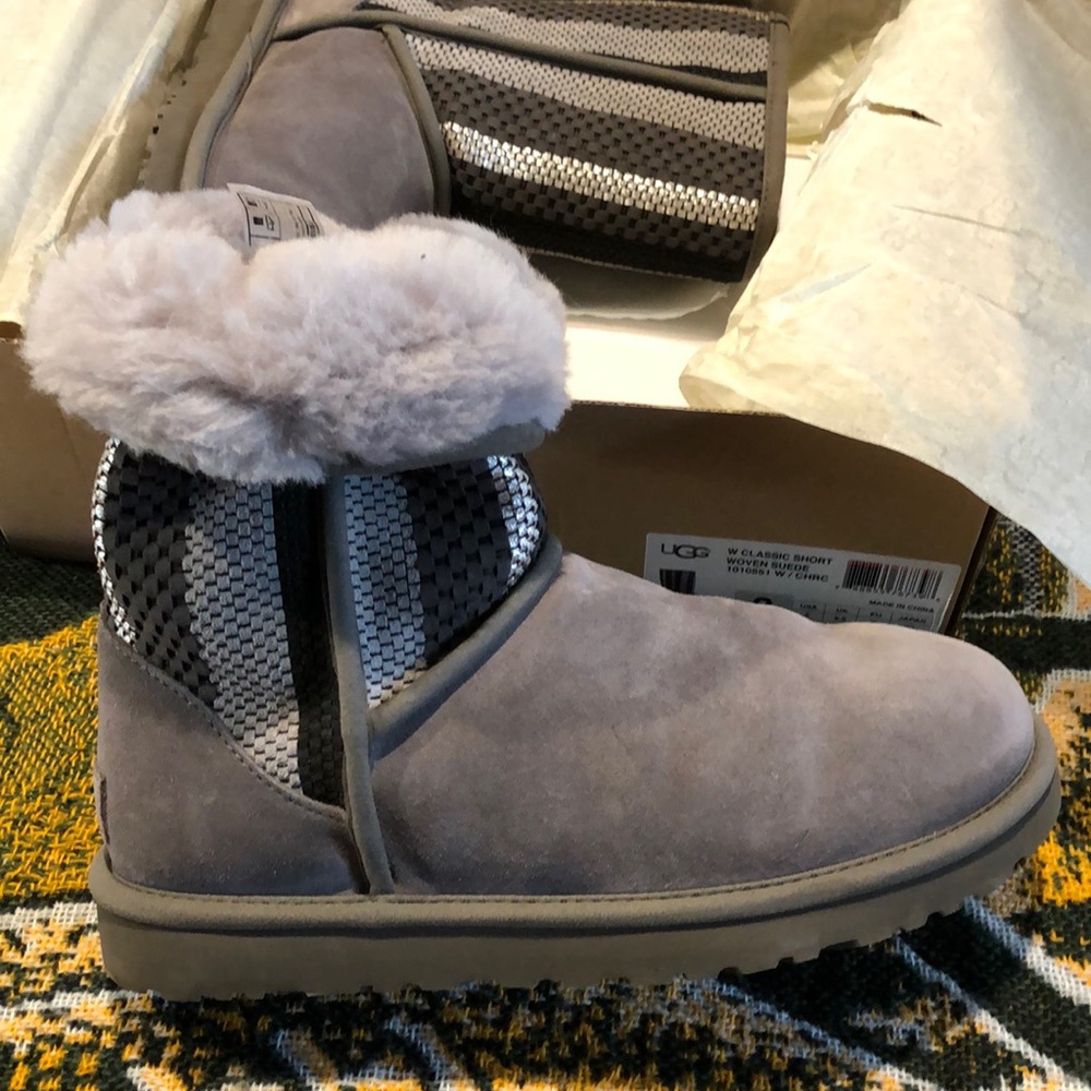 Ugg Australia short woven suede boots size 8 EUC - Picture 14 of 15